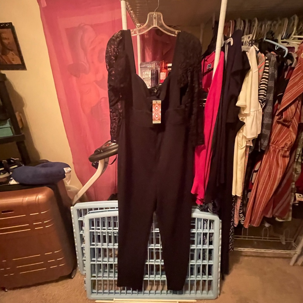 New Boo Hoo Black Jumpsuit size 16 with lace sleeves
